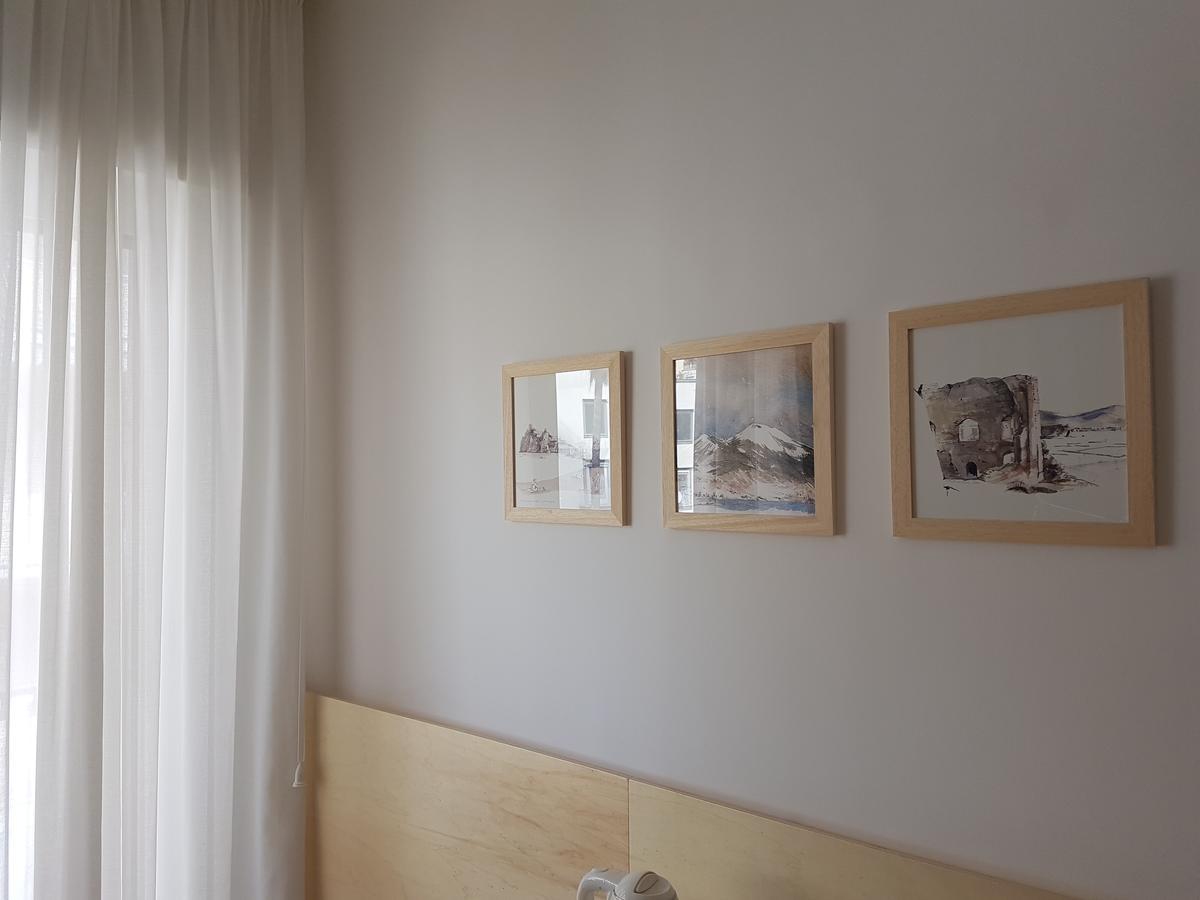 Le Stanze Di Piazza Dei Martiri Bed & Breakfast เนเปิลส์ ภายนอก รูปภาพ