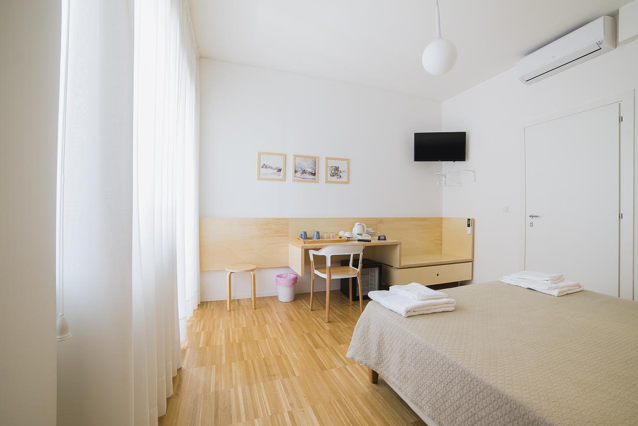 Le Stanze Di Piazza Dei Martiri Bed & Breakfast เนเปิลส์ ภายนอก รูปภาพ