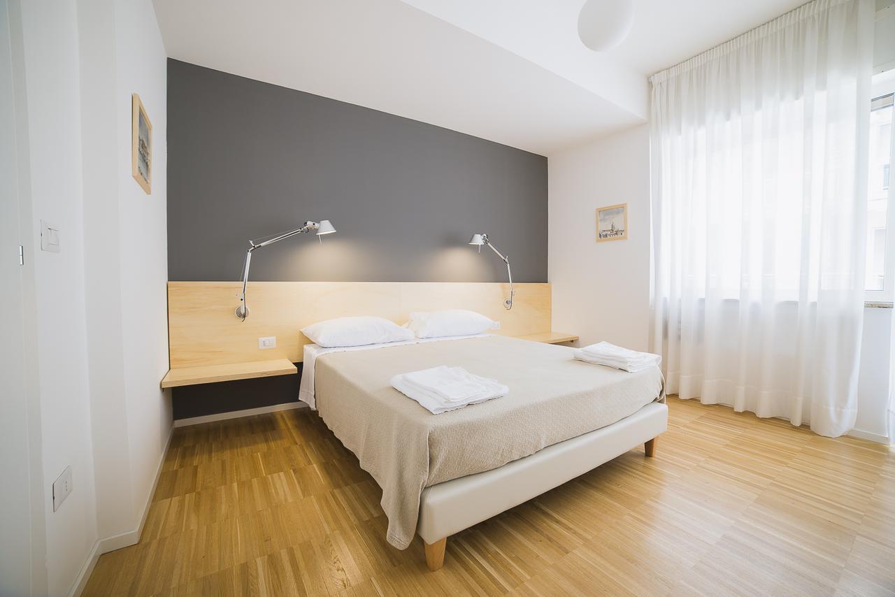 Le Stanze Di Piazza Dei Martiri Bed & Breakfast เนเปิลส์ ภายนอก รูปภาพ