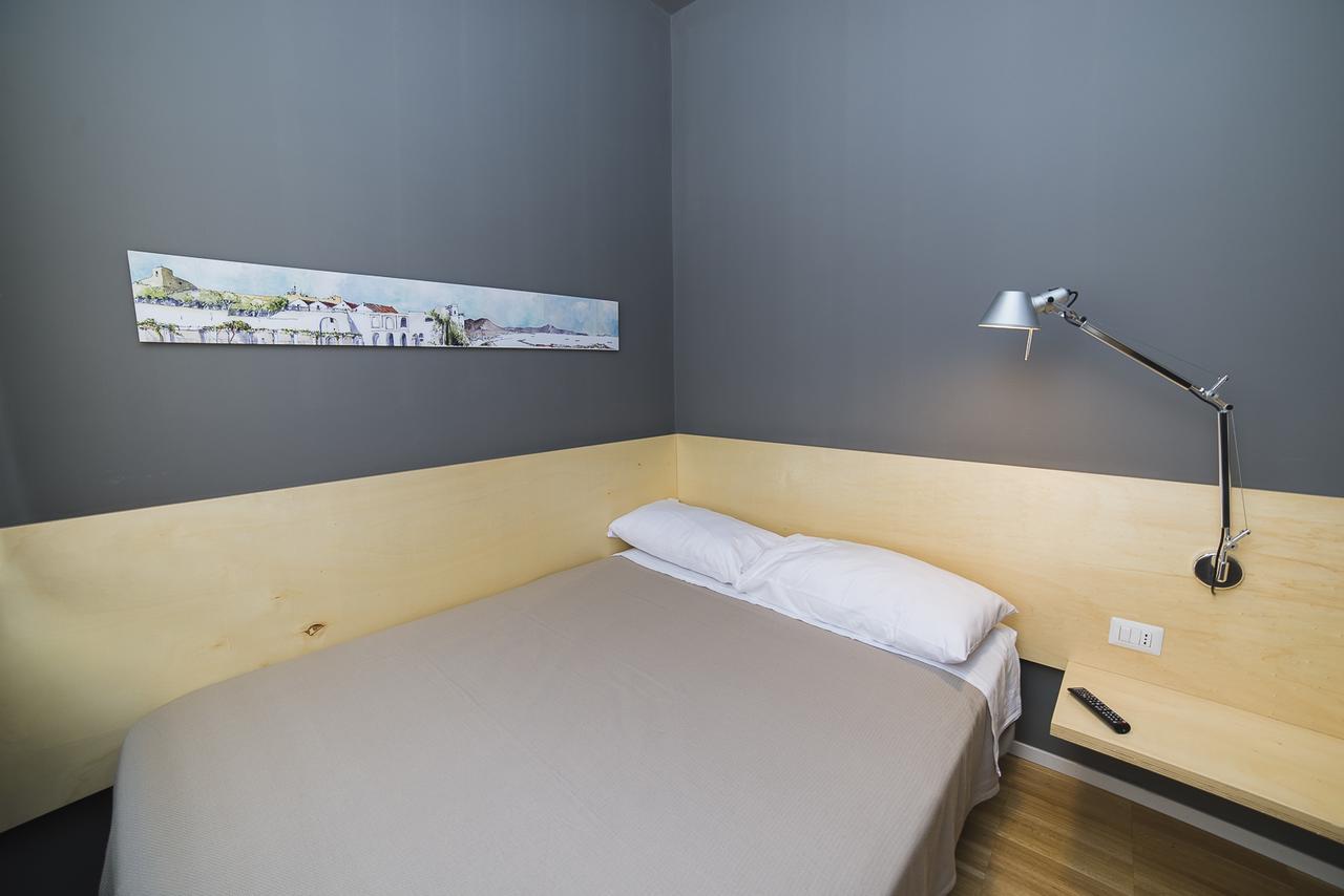 Le Stanze Di Piazza Dei Martiri Bed & Breakfast เนเปิลส์ ภายนอก รูปภาพ