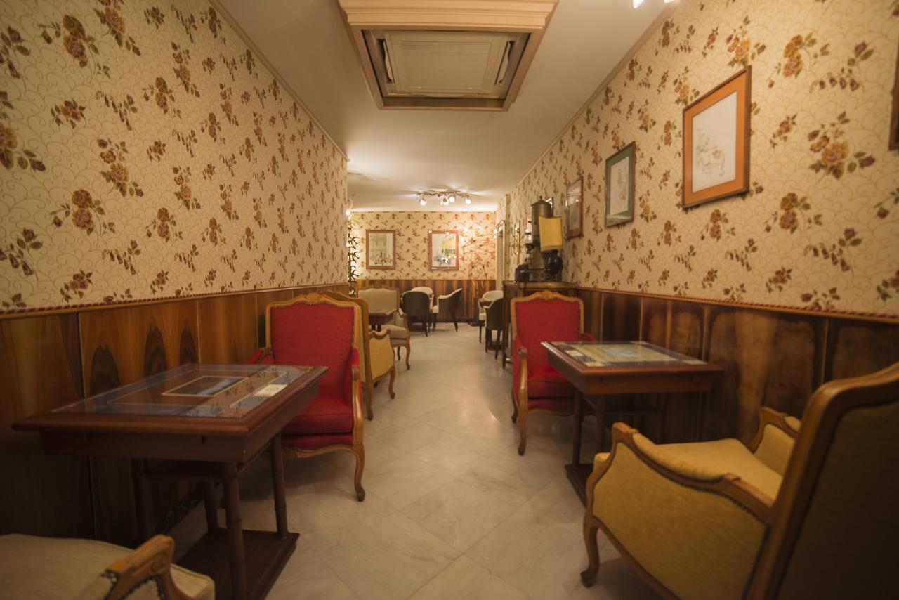 Le Stanze Di Piazza Dei Martiri Bed & Breakfast เนเปิลส์ ภายนอก รูปภาพ